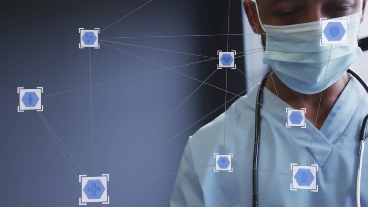 미소 짓는 아프리카계 미국인 남성 의사가 얼굴 마스크를 쓰고 있는 미디어 아이콘의 애니메이션