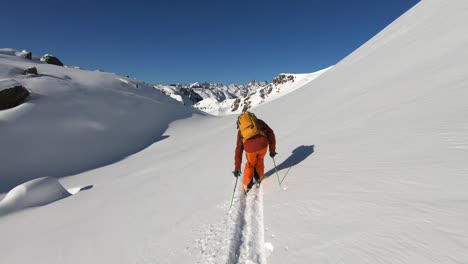 Wunderschönes,-Unverspurtes-Gelände-Im-Hinterland-Hoch-Oben-In-Den-Bergen