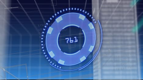 animación de la nube, los datos binarios y el procesamiento de datos sobre cuadrícula y fondo azul oscuro