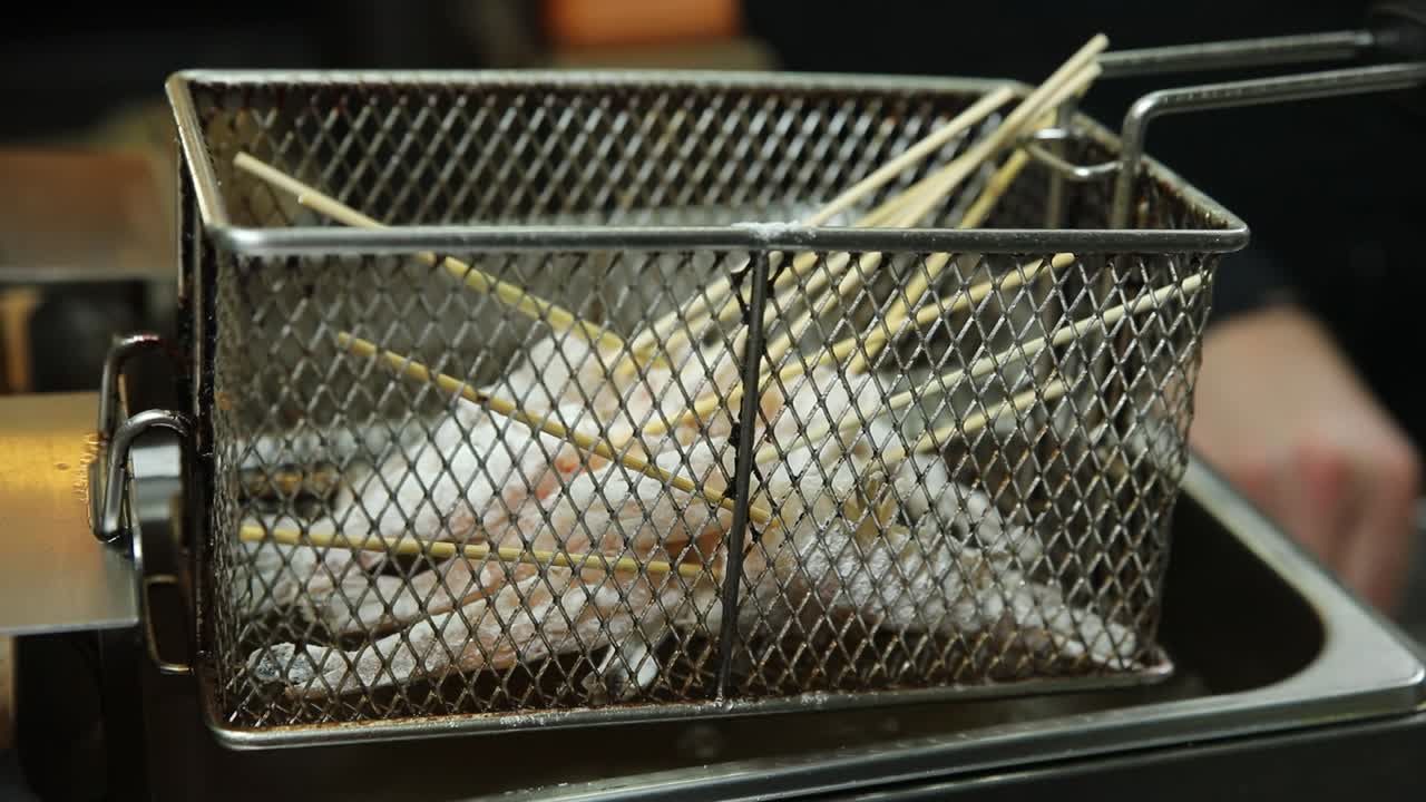 깊은 기 새우 스피어