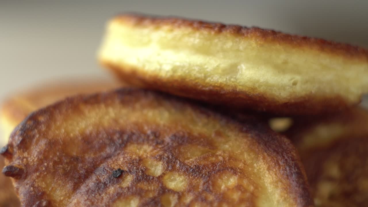 요리 된 팬케이크