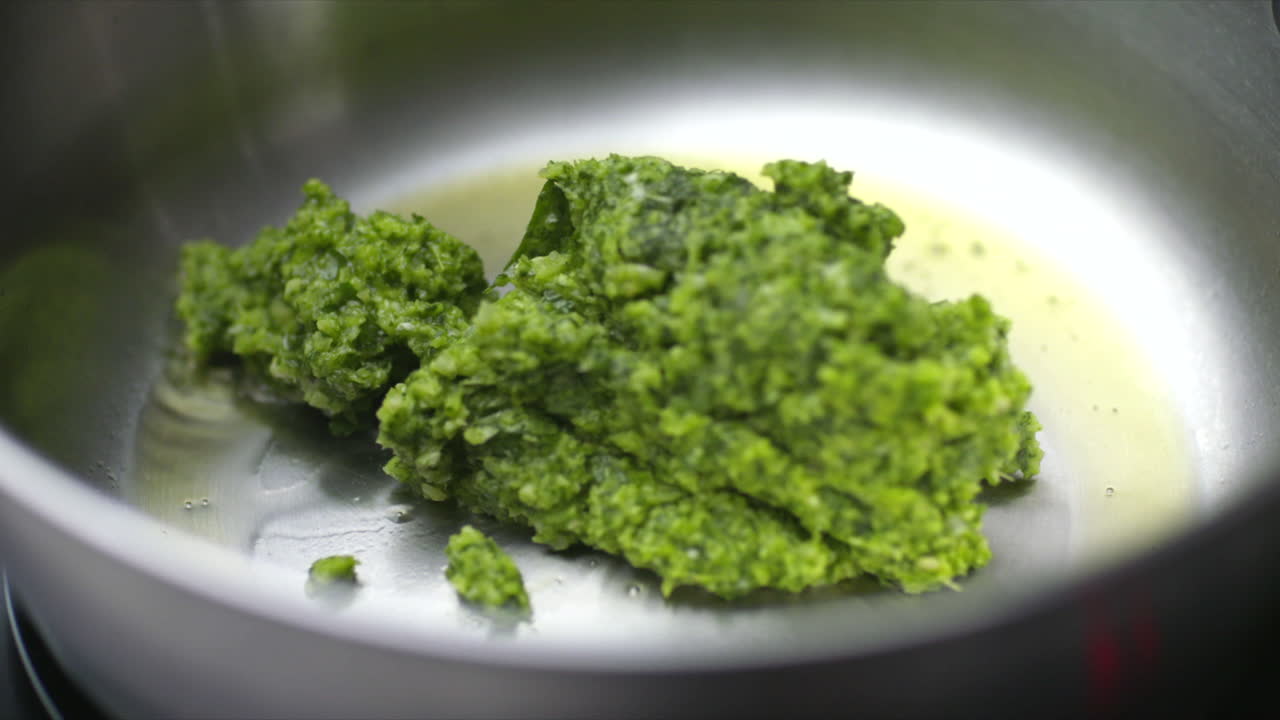 ⁇ 비 에  ⁇ 긴 태국 초록 카리 페이스트