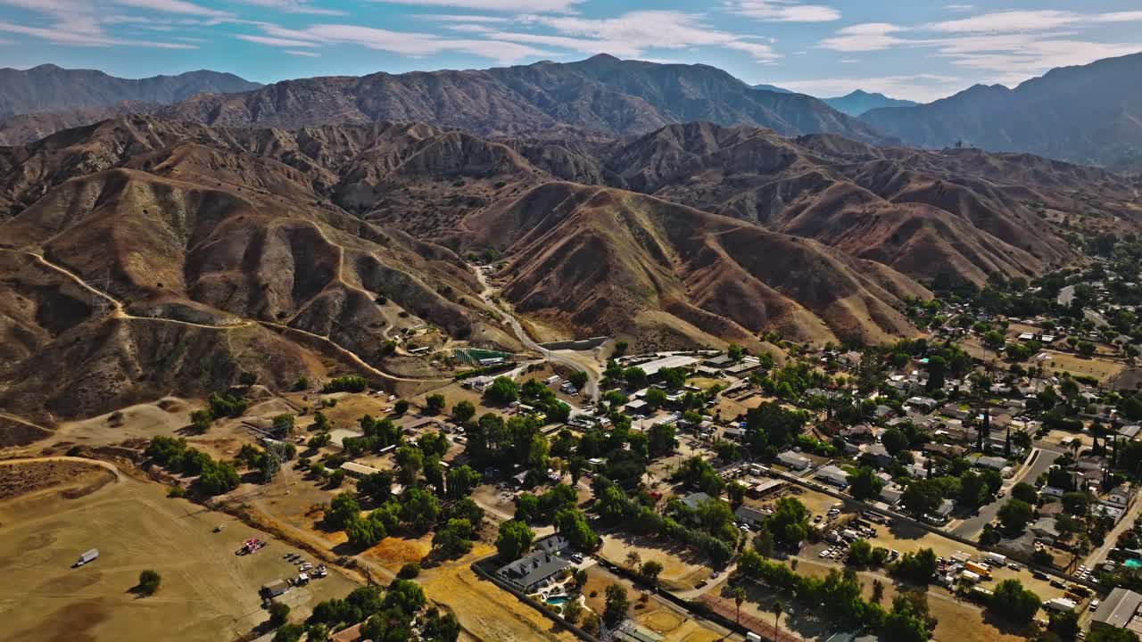 Pasadena neighborhood northeast of downtown Los Angeles