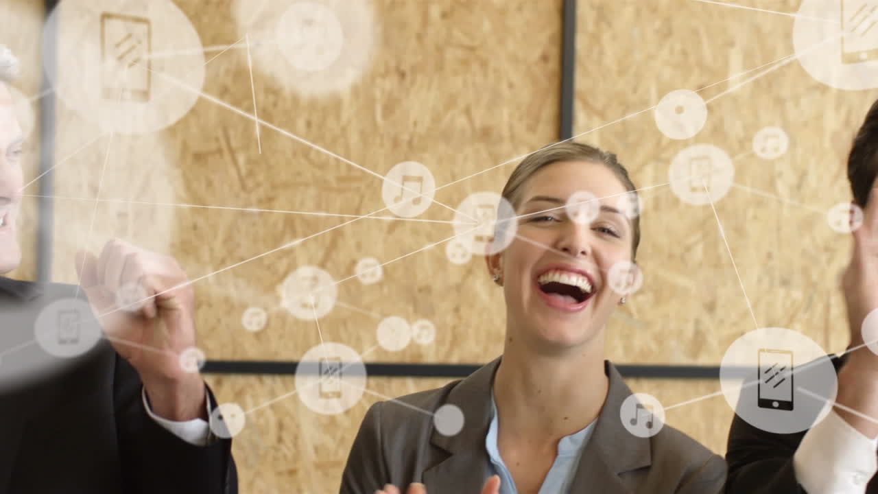 사무실에서 비즈니스 사람들에 대한 아이콘과 연결 네트워크의 애니메이션