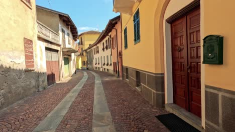 charming italian streets with colorful buildings