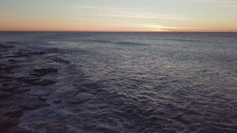 Amanecer-En-La-Playa-Australiana---Drone-1080p