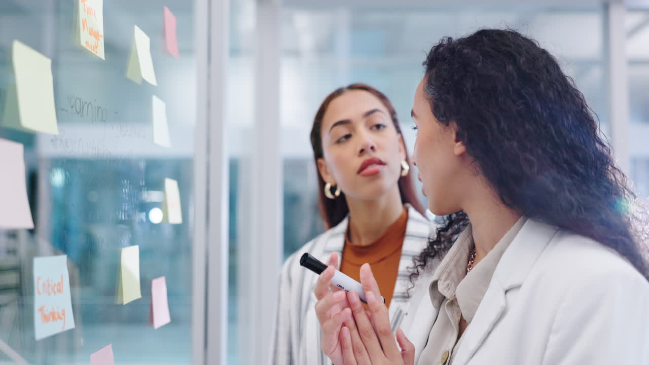 mujeres de negocios, conversación
