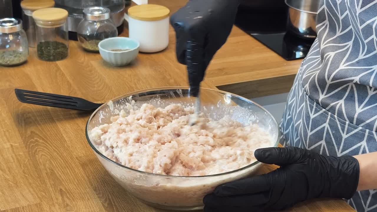 고기 어리를 준비하는 것