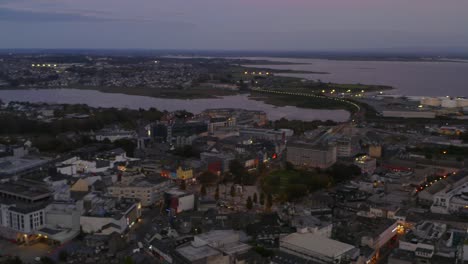 Toma-Panorámica-De-360-Grados-De-Galway-Desde-Gran-Altura.