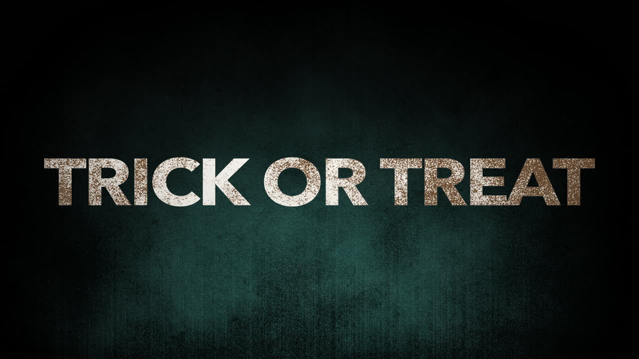 truco o trato en la pared grunge azul oscuro con efecto de ruido