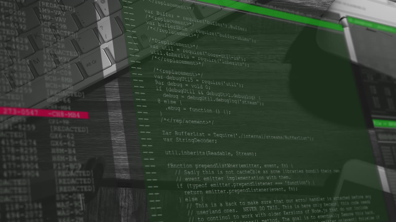 interfaz digital de procesamiento de datos contra el teclado y el ratón en superficie de madera