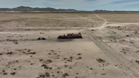 train cemetery, salar de uyuni, uyuni region, bolivia