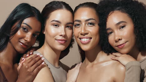 diverse group of beautiful young women smiling