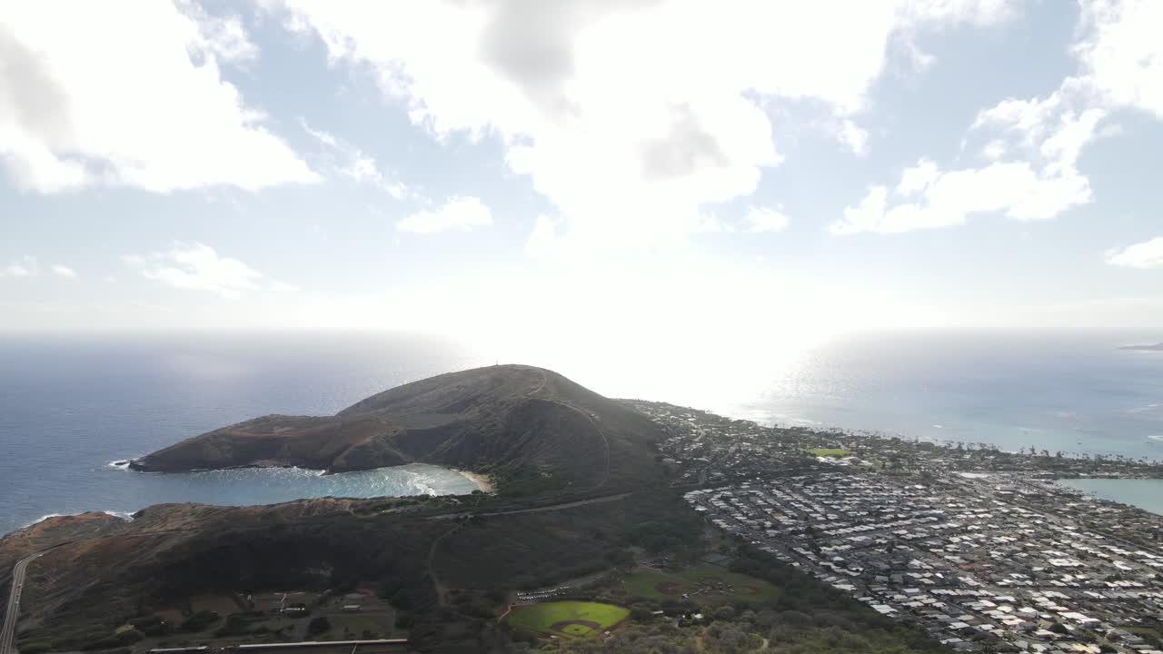 View from the clouds of the island of O'ahu in Hawaii