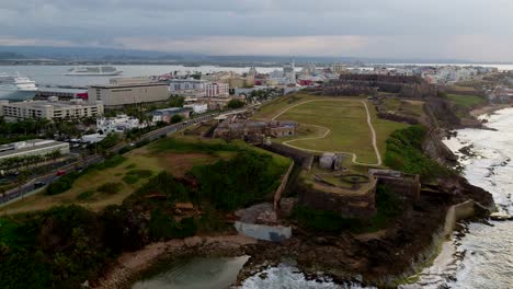 Castillo-San-Cristobal-Post-Huracan-Maria-Viejo-San-Juan,-Puerto-Rico