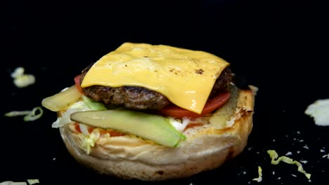 Queso-Cheddar-Derretido-En-Hamburguesa