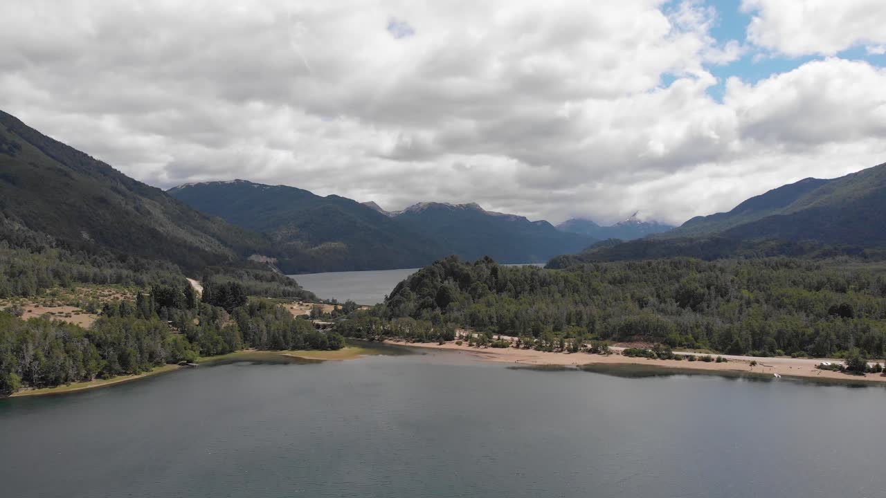 antena giratoria de falkner y villarino en la ruta escénica de siete lagos