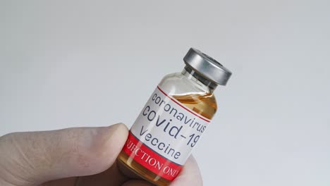 vial de la vacuna contra el covid-19