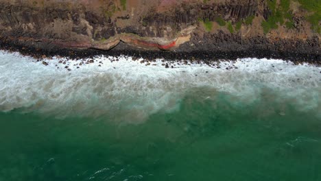 Turquoise-waves--Lennox-Head-Mountain-edge--NSW-Australia--Aerial