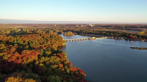 Push-in-aerial-over-the-beautiful-autumn-bluffs-of-the-Illinois-river-banks