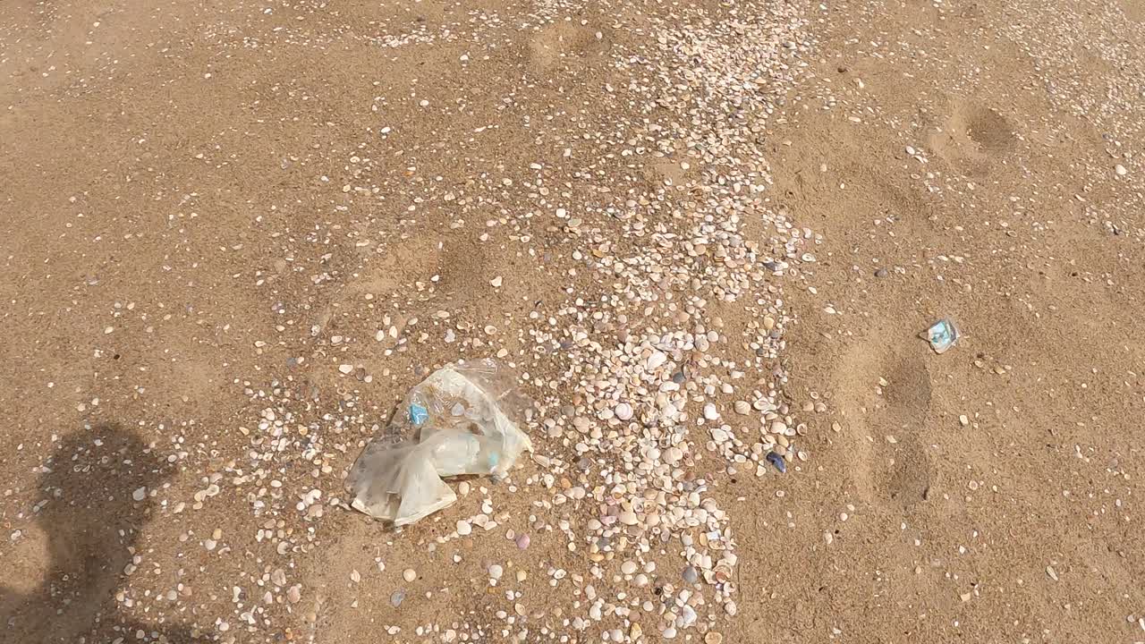 4k fpv 해변 청소