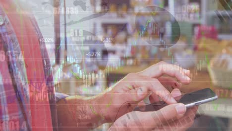 animación de datos financieros sobre las manos de personas caucásicas que usan terminales de pago