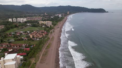 filmación de puesta de sol en la playa, imágenes aéreas de drones, playa jaco, puntarenas, costa rica, dolly inn