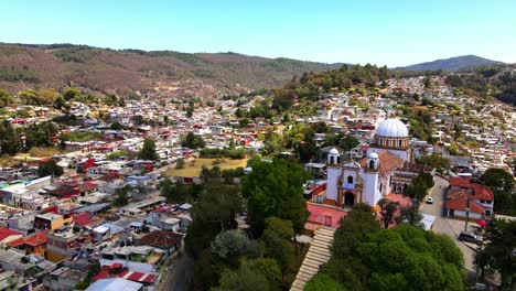 San-Cristobal-De-Las-Casas,-Mexico,-Chiapas,-Church,-Drone-Shot,-Mexico-4k