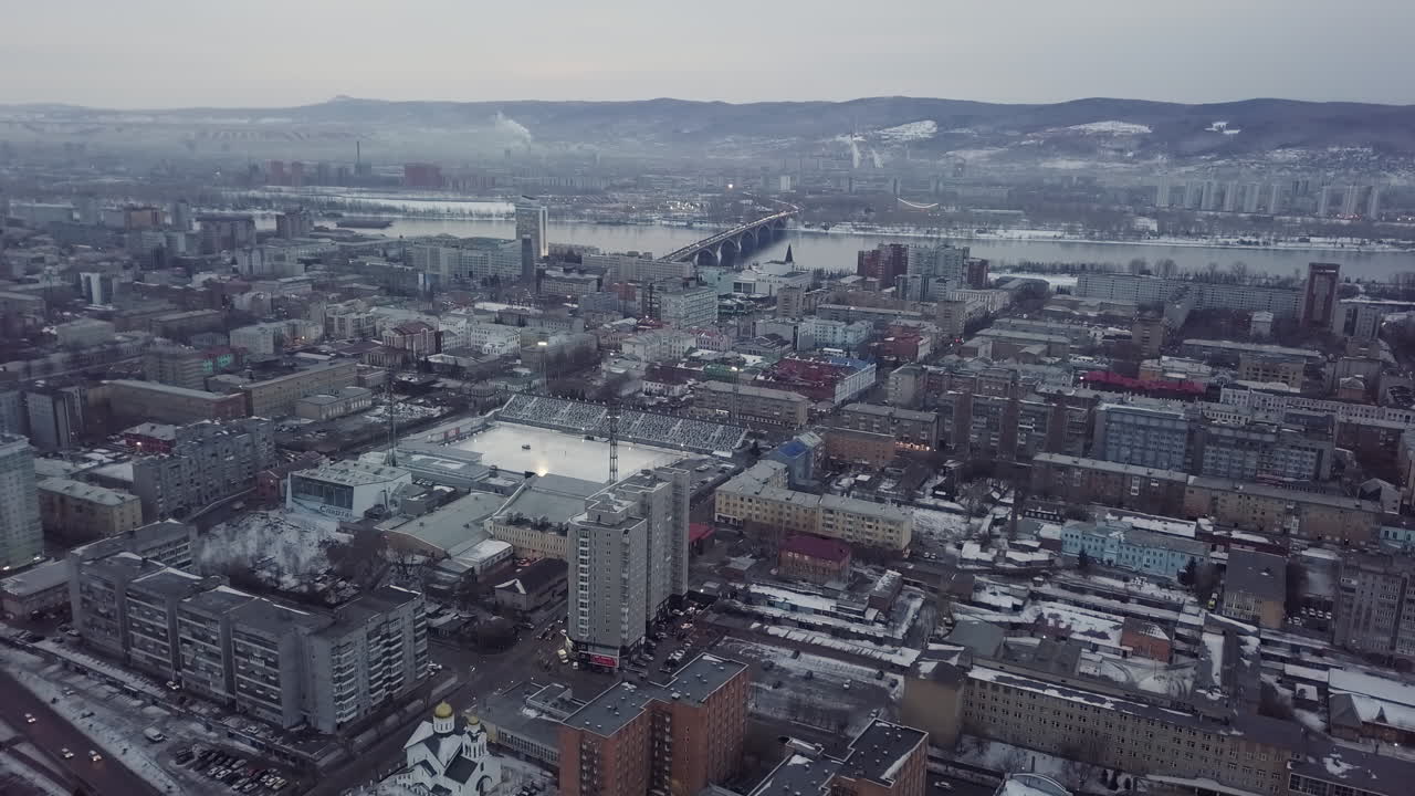 воздушный вид российского города зимой