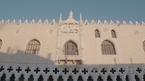 Gothic-Renaissance-Grandeur-of-Doge's-Palace,-Venice-Italy