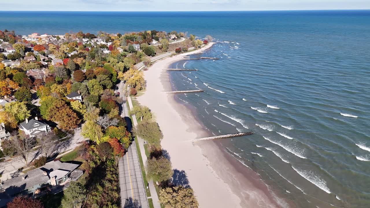 Drone flight along the beach in Sheboygan WI during fall 2025