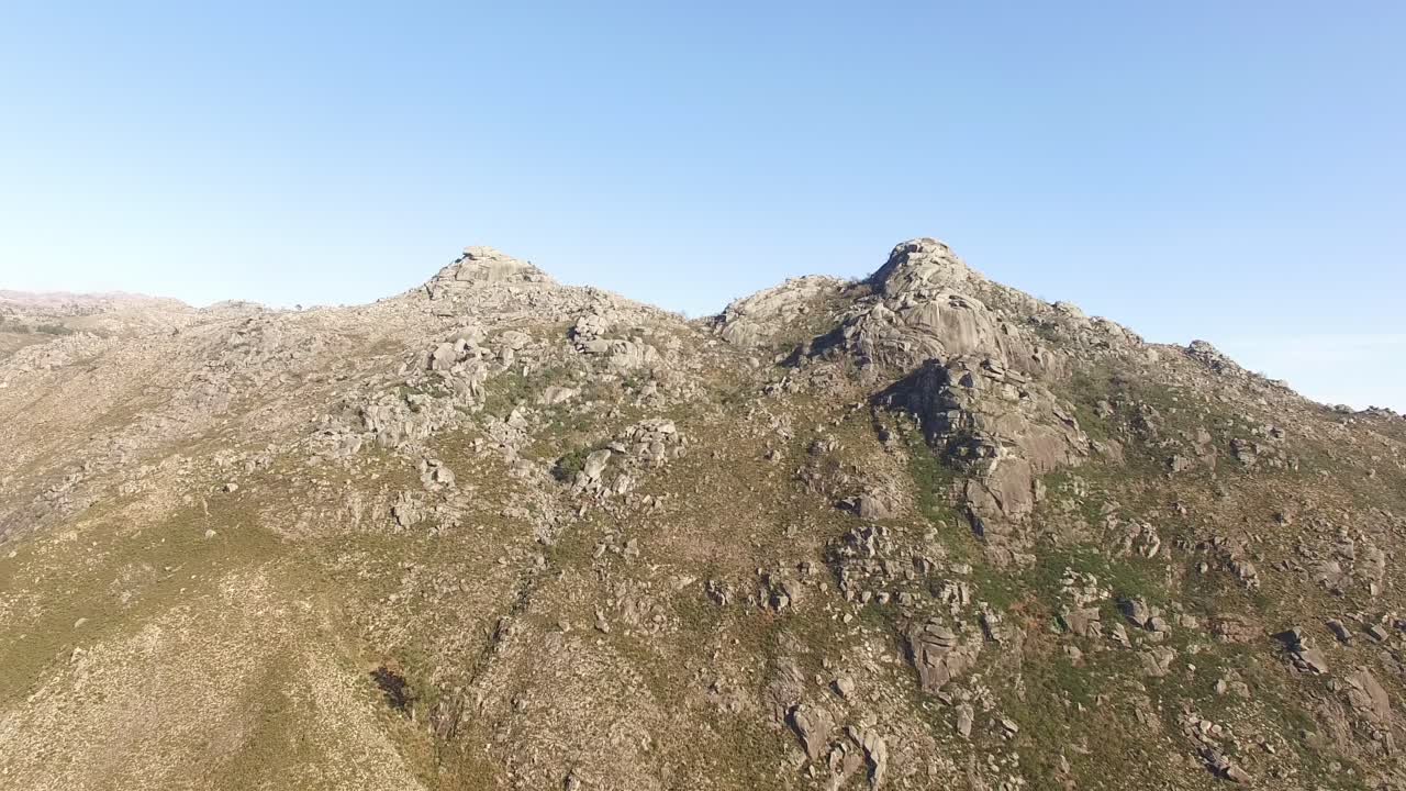 cordillera y laderas de montañas