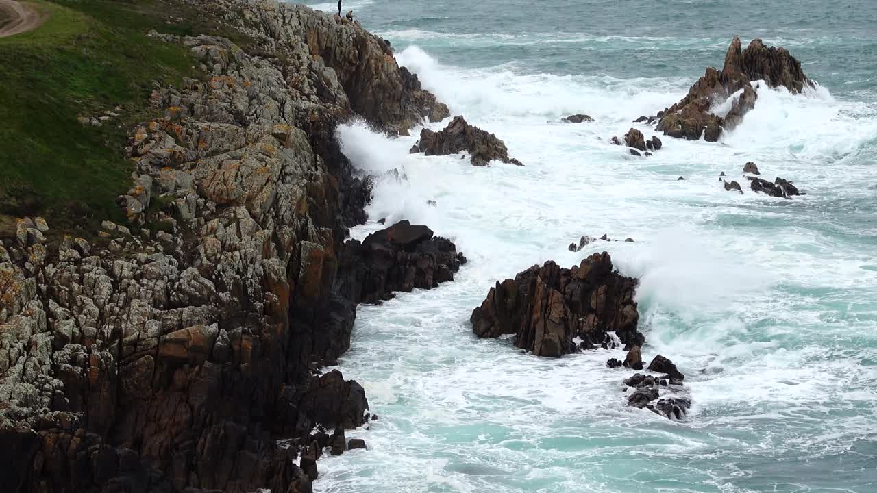 Rocce e oceano. La Coruña. Spagna. Oceano Atlantico