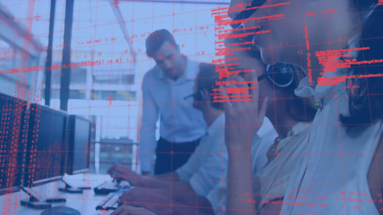 animación del procesamiento de datos sobre diversas personas de negocios que usan auriculares telefónicos