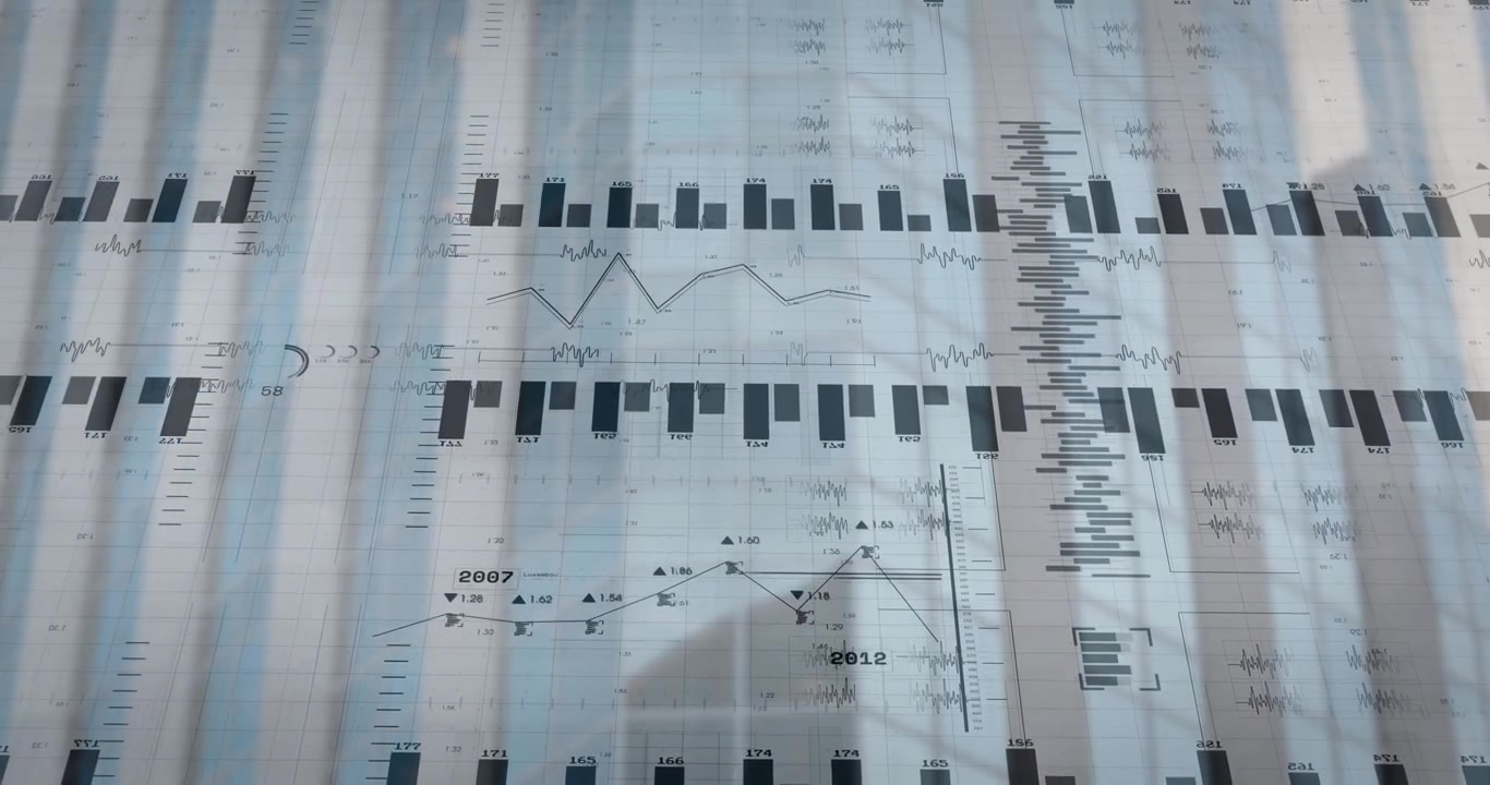 Grafici di dati finanziari sovrapposti a un moderno edificio per uffici