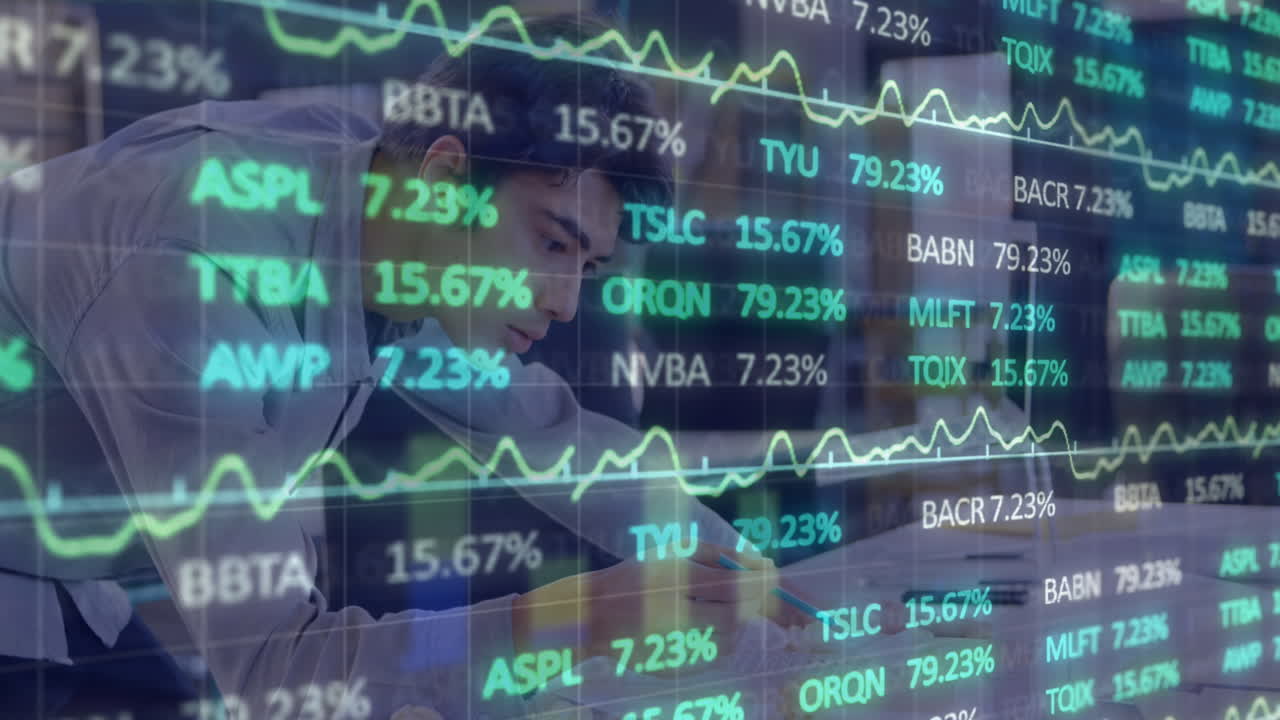Animasjon av behandling av finansielle data over forretningsmann på kontor