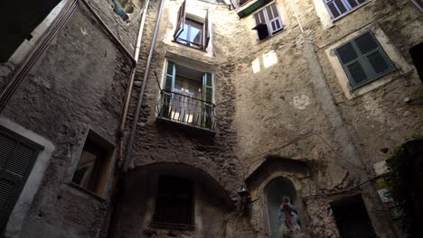 ancient italian alleyway