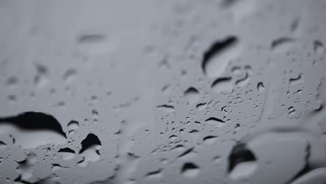 gotas de lluvia en el cristal de las ventanas