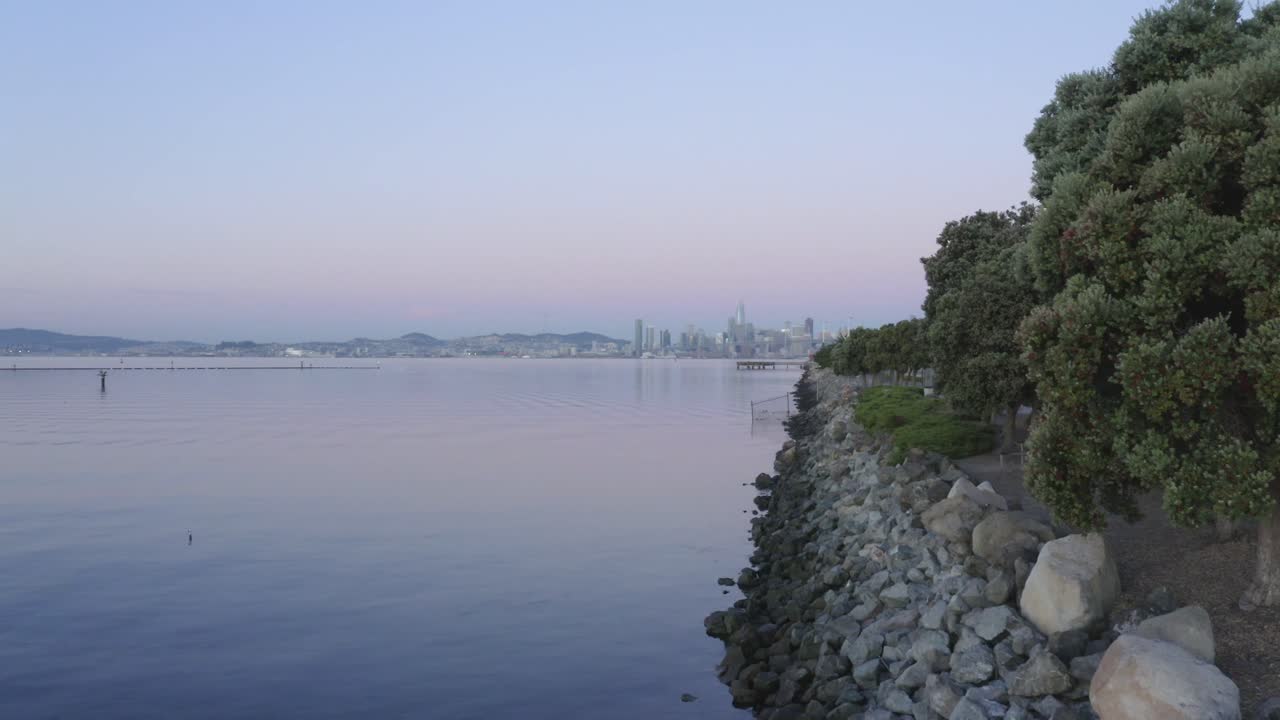 항상 화창한 날씨와 70