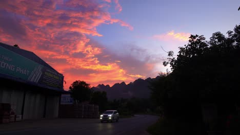 Scenic-mountain-range-in-the-background-on-a-cloudy-evening-in-Lang-Son-city,-Vietnam