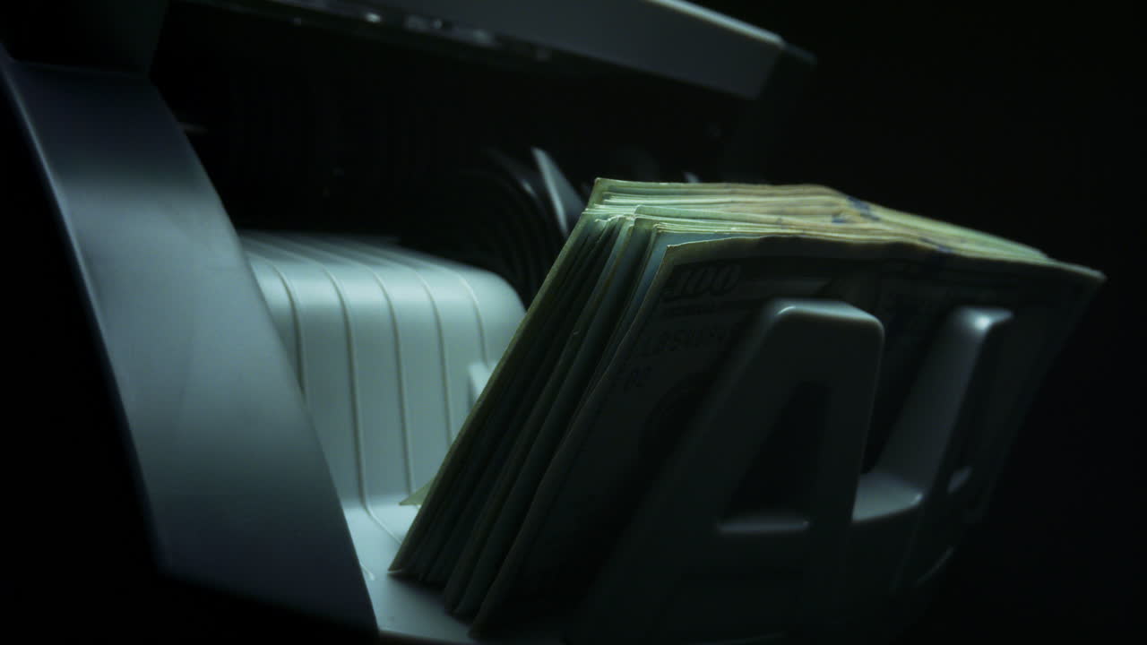 оборудование для расчета бумажной валюты. счетчик банкнот для подсчета долларовых купюр