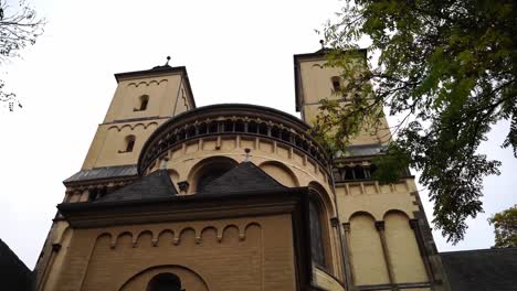 iglesia de santa maría en el capitolio de alemania