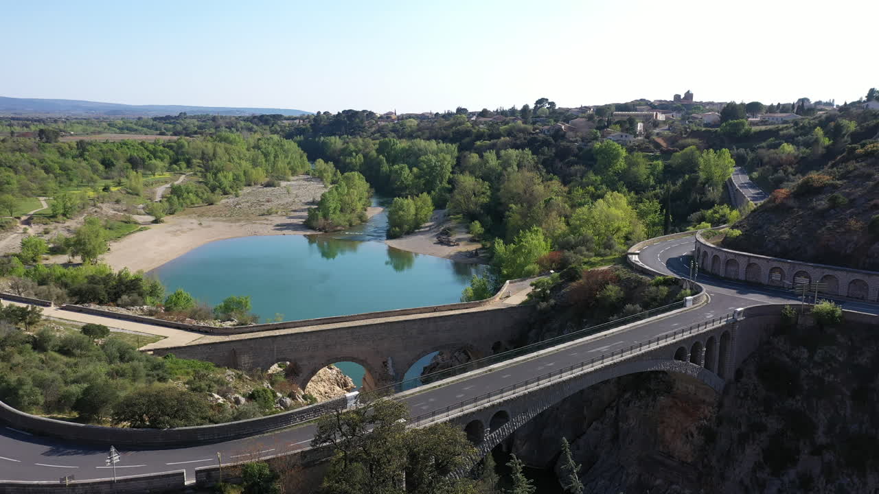 아름다운 다리 gorges de l'hérault 공중 촬영 pont du diable