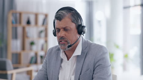 hombre de negocios, centro de llamadas y consultoría