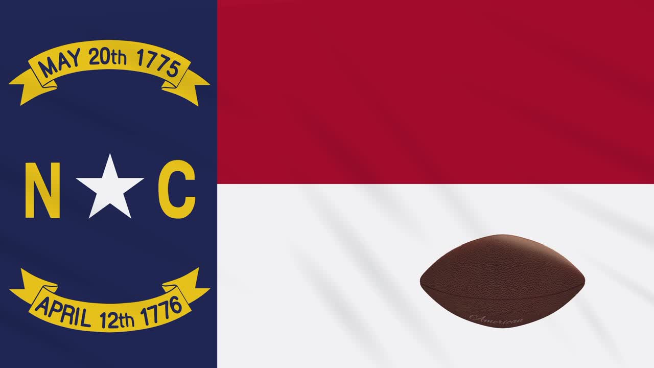 Bandiera della Carolina del Nord che sventola e pallone da football americano che ruota, in loop