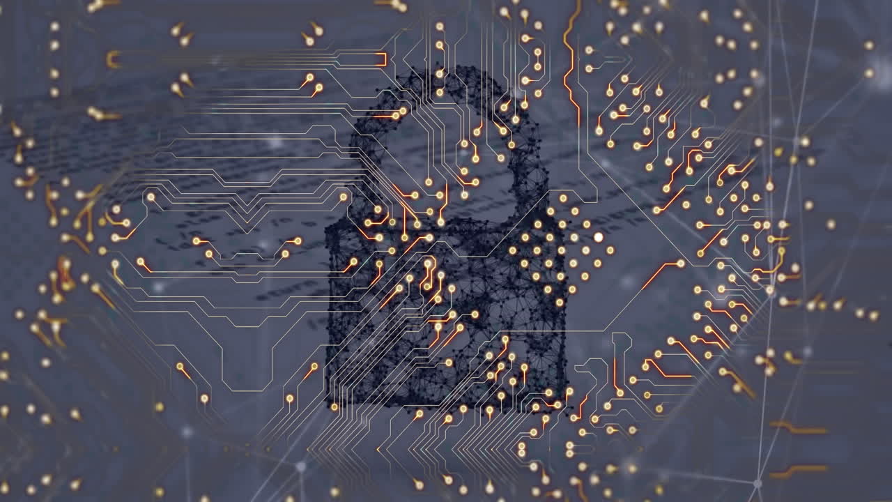 анимация компьютерной платы и сети соединений через обработку данных и иконку замка