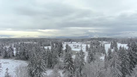 Ariel-Aufnahmen-Von-Schneebedeckten-Landschaften