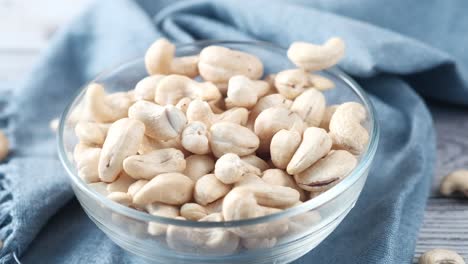 cashews in a glass bowl