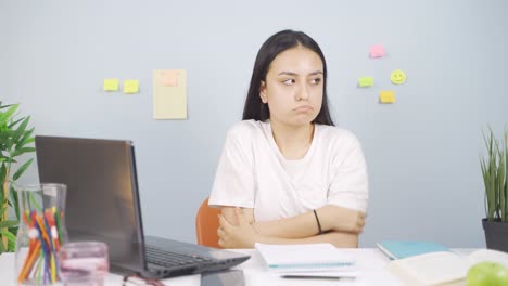 La-Fría-Estudiante-Está-Temblando.