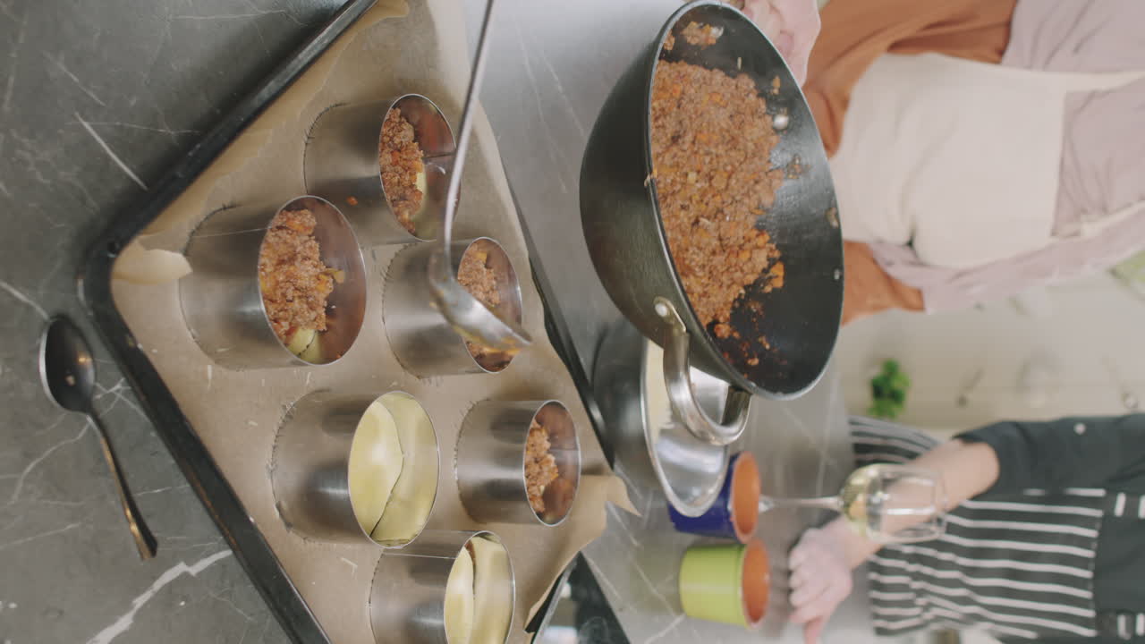 Cooking with meat filling